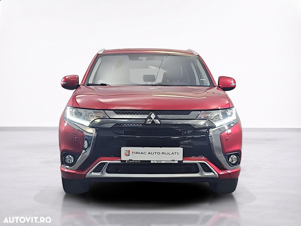 Mitsubishi Outlander - 9