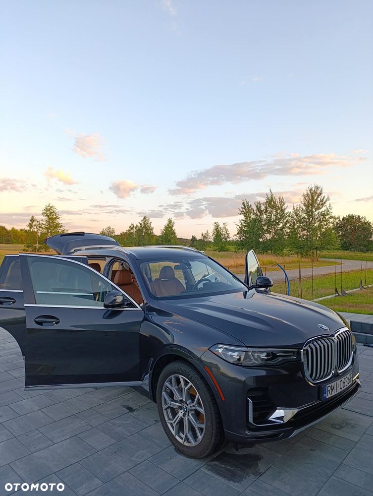 BMW X7 xDrive40i - 9