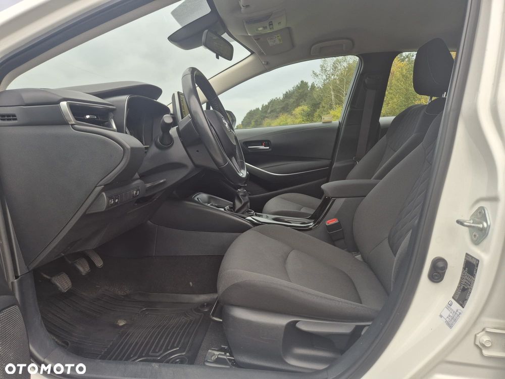 Toyota Corolla 1.5 Comfort - 23