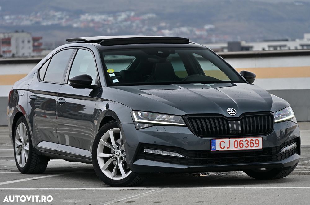 Skoda Superb 2.0 TDI DSG Sportline - 4