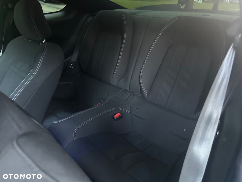 Ford Mustang 5.0 V8 GT - 11