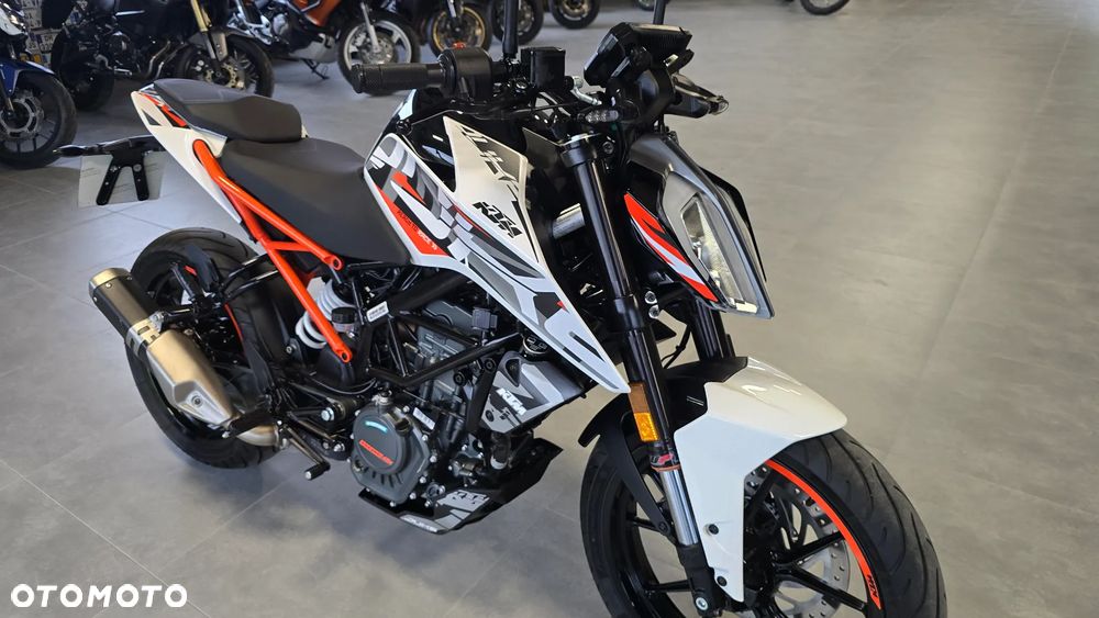 KTM Duke 125 - 22