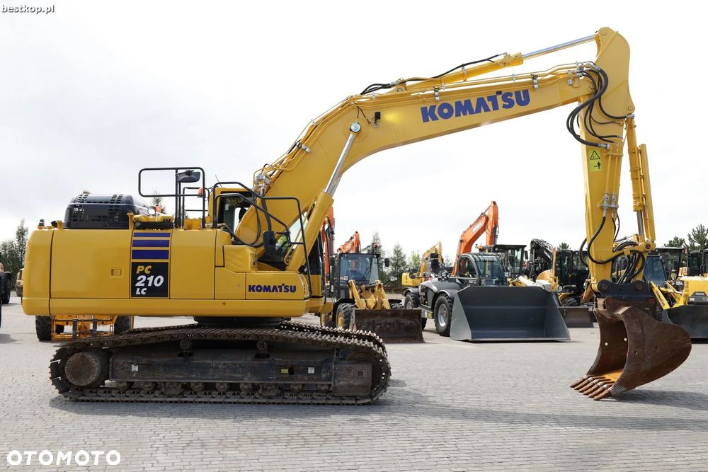 Komatsu PC210LC-11 - 10
