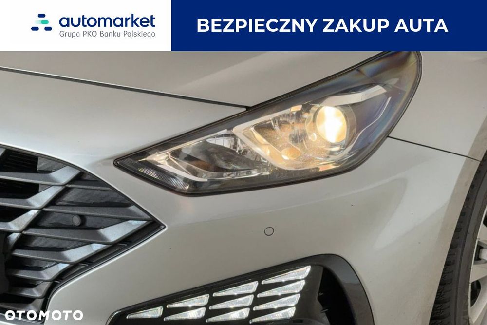 Hyundai i30 1.5 DPI Classic + - 7