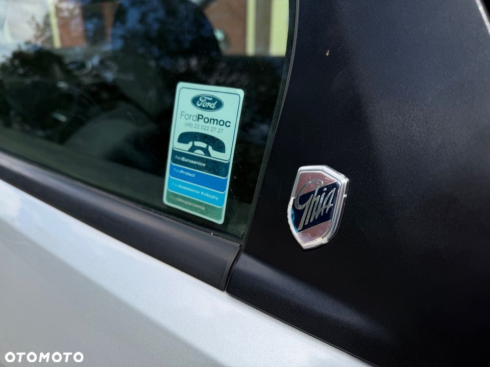 Ford Focus 1.6 Ghia - 27