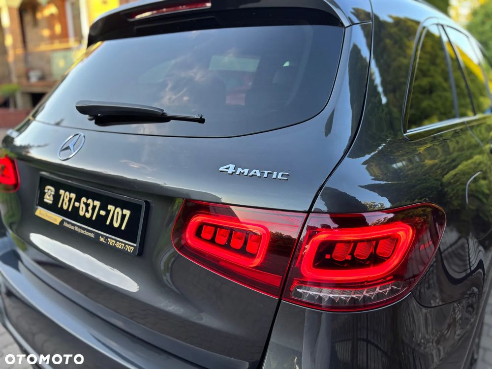 Mercedes-Benz GLC 200 4Matic 9G-TRONIC AMG Line - 38