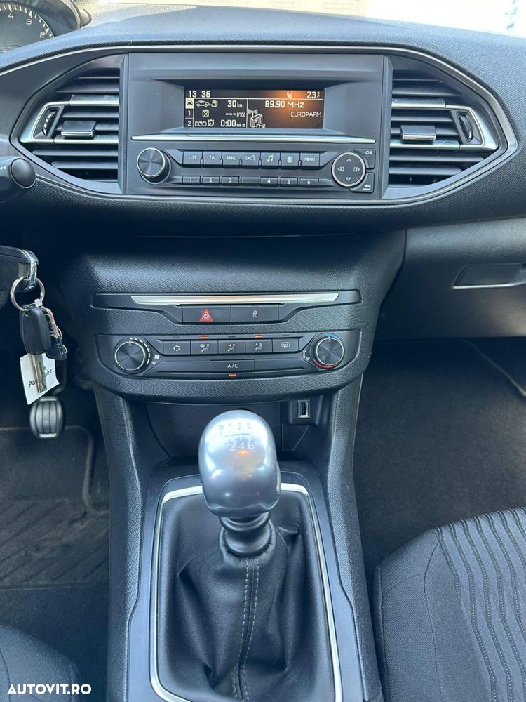 Peugeot 308 - 15