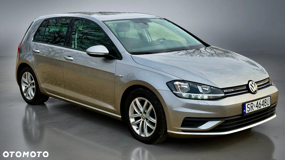 Volkswagen Golf - 4