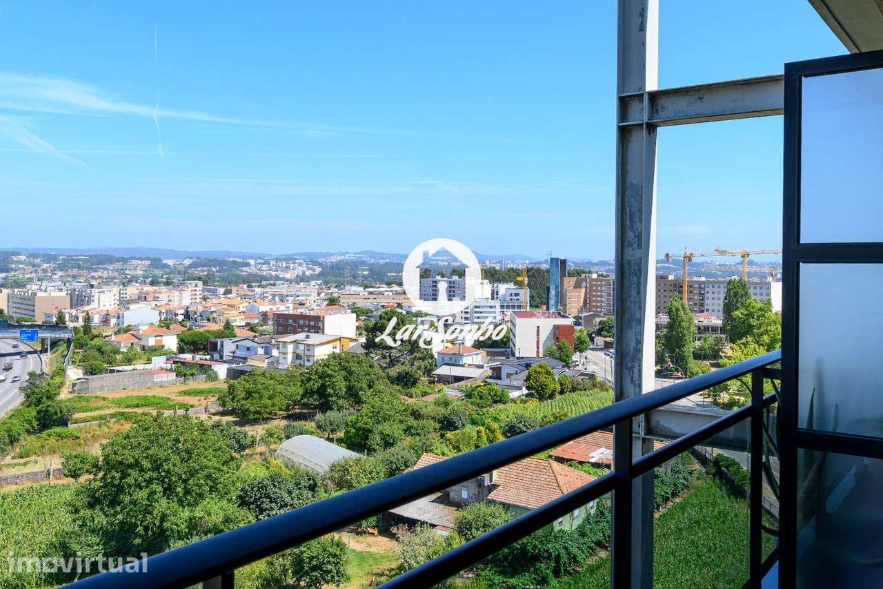 T3 Bastante espaçoso no centro da Maia - Grande imagem: 2/30