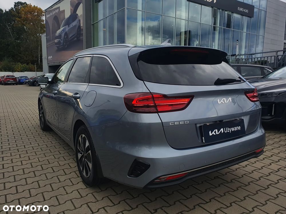 Kia Ceed 1.5 T-GDI M - 22