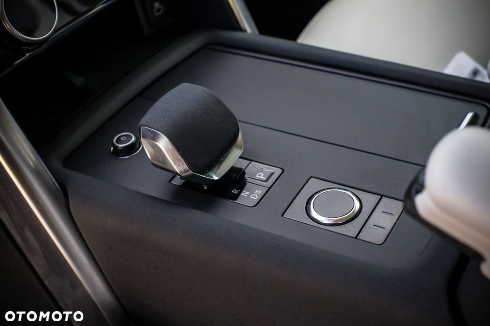 Land Rover Discovery 3.0 D300 mHEV R-Dynamic SE - 12