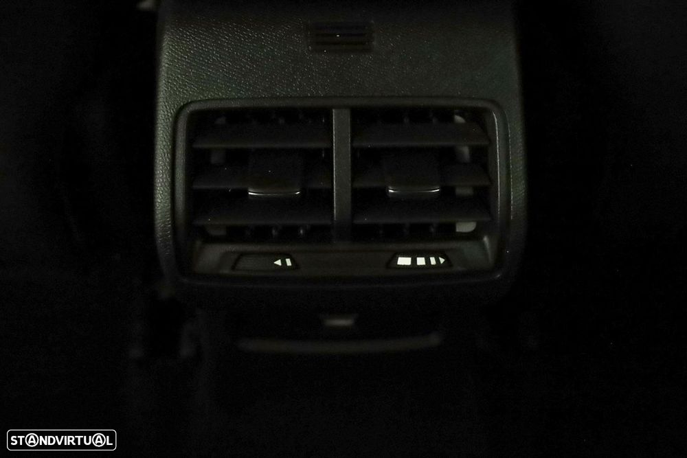 Citroën C4 1.2 PureTech Plus - 23