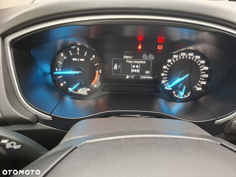 Ford Mondeo - 13