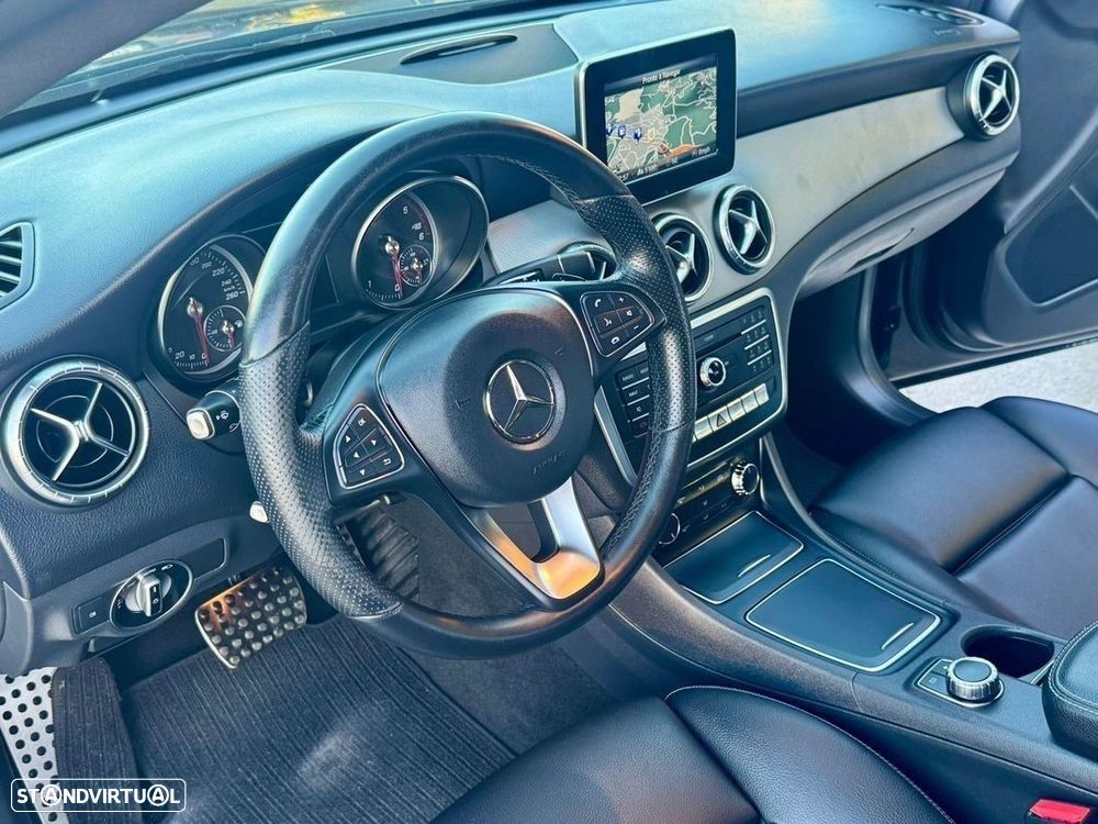 Mercedes-Benz CLA 220 d Shooting Brake AMG Line Aut. - 2