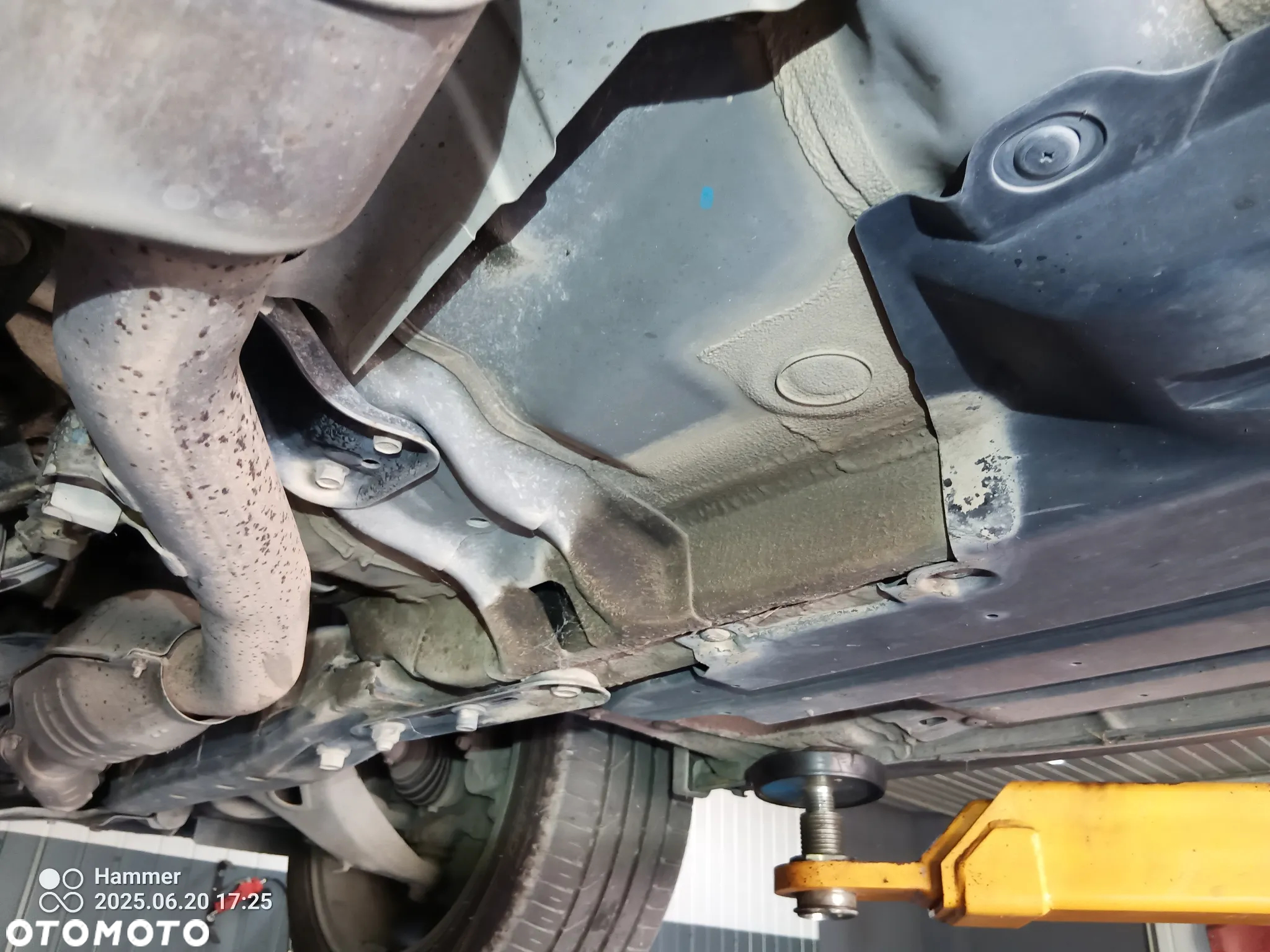 Subaru Legacy Kombi 2.0i Comfort - 25
