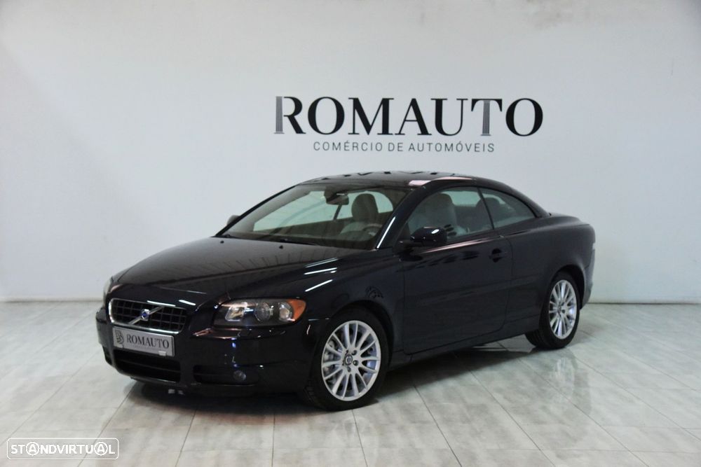 Volvo C70 2.4 D5 Momentum Geartronic - 4