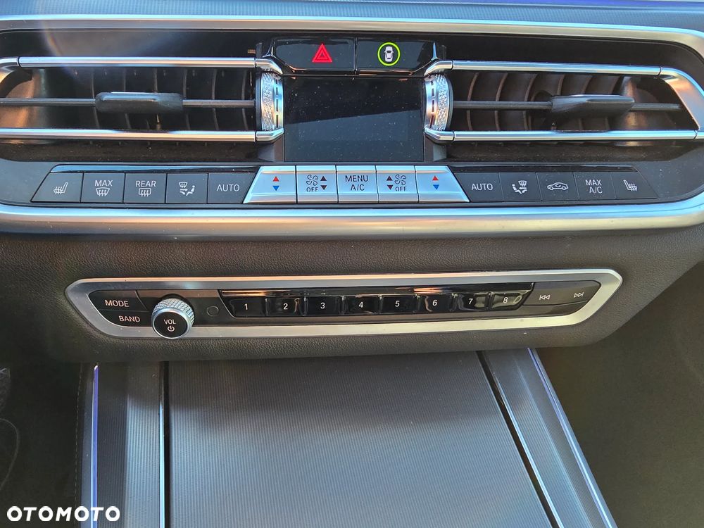 BMW X5 xDrive40i - 27