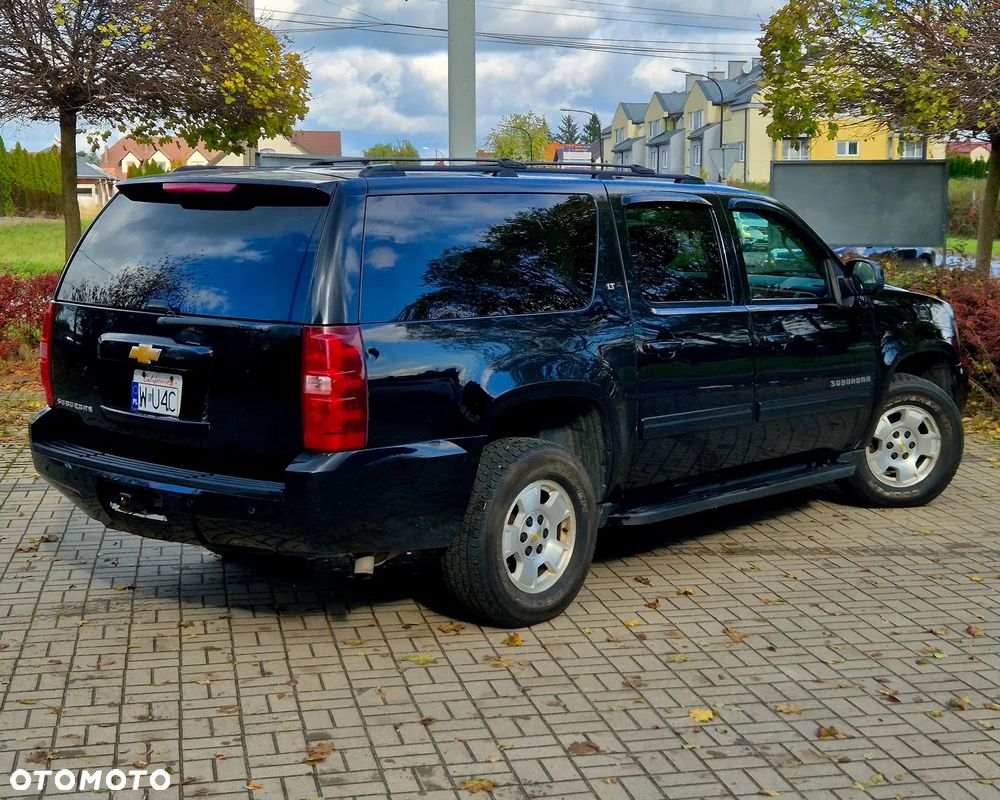 Chevrolet Suburban 5.3 LS 1500 4WD - 4