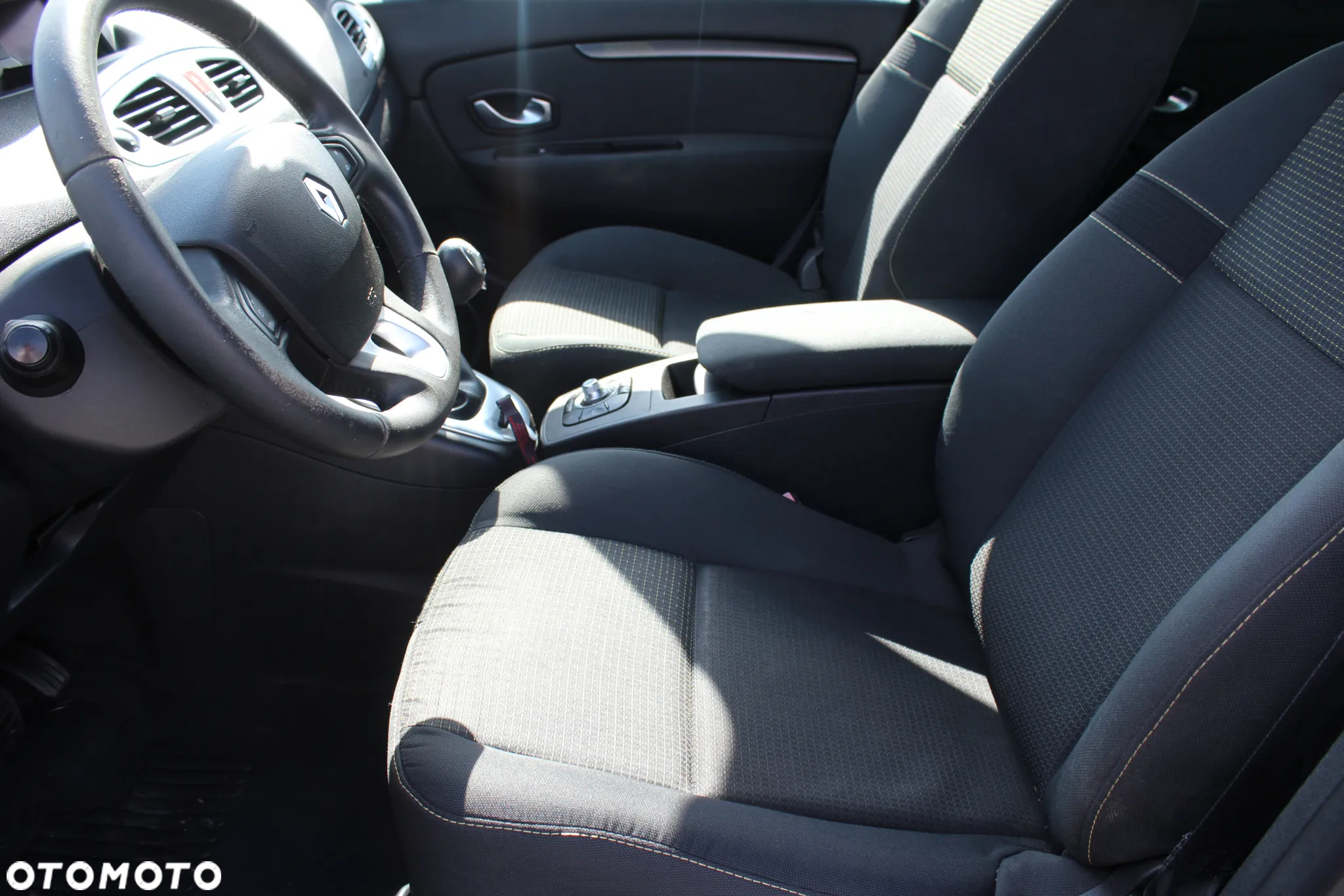 Renault Scenic 1.6 16V Limited - 12