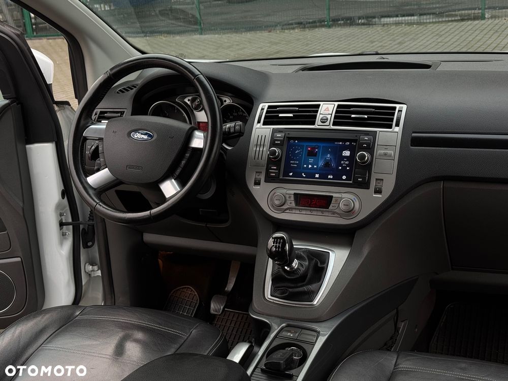 Ford Kuga 2.0 TDCi 2x4 Titanium - 8