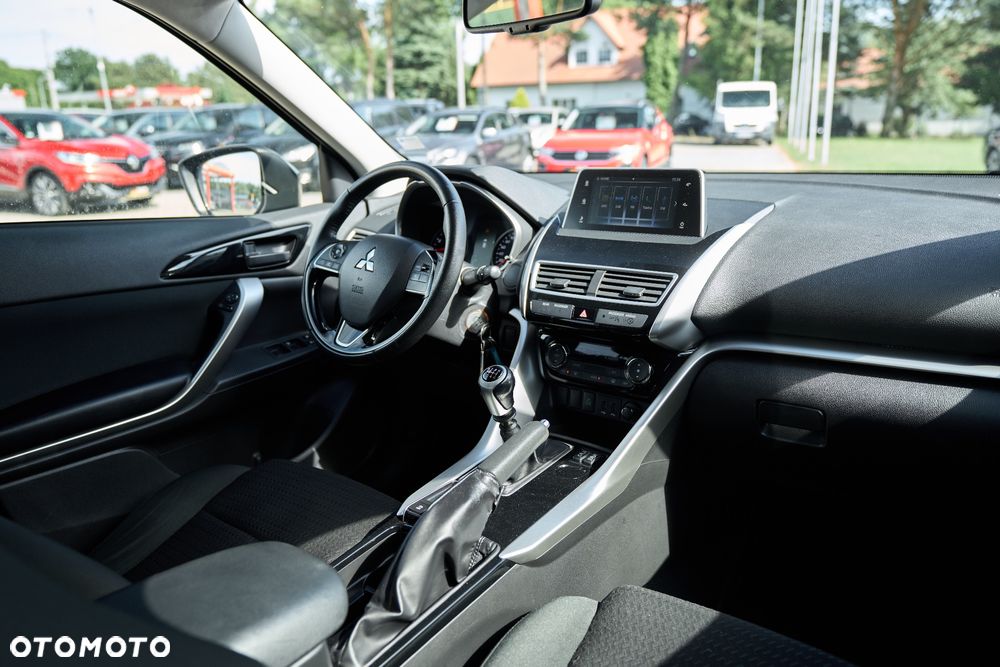 Mitsubishi Eclipse Cross - 24