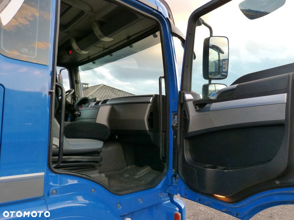 MAN TGM 15.250 DO ŻYWCA / ZWIERZĄT / BYDŁA / WAGA EL/. EURO 6 / DŁ. 5.20M /XENON - 32