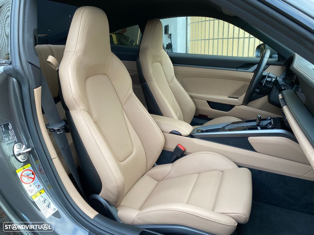 Porsche 911 (992) Carrera S PDK - 10