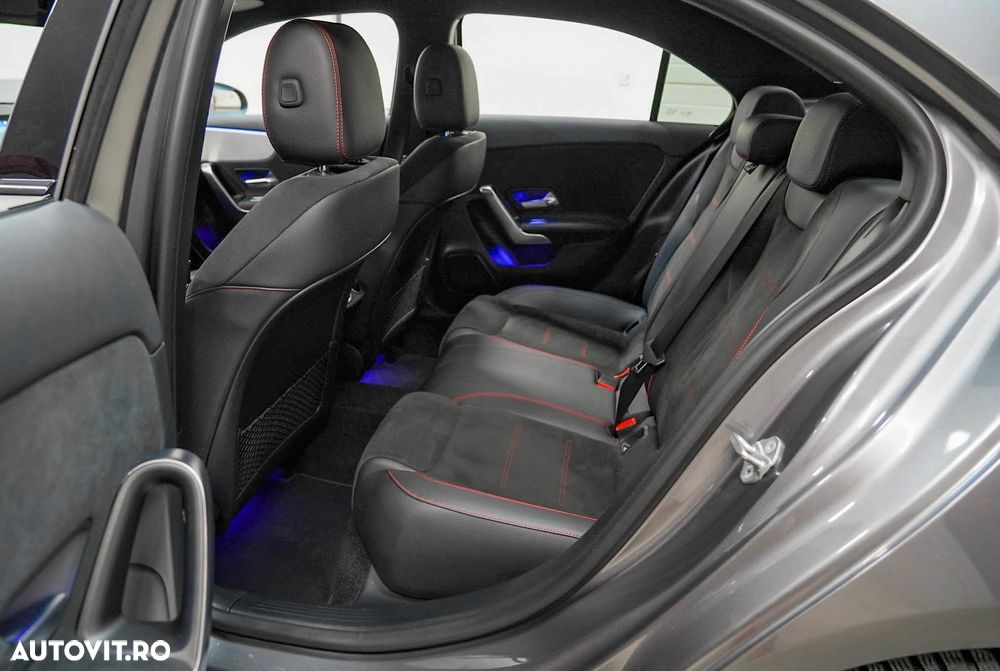 Mercedes-Benz A 200 7G-DCT AMG Line - 7