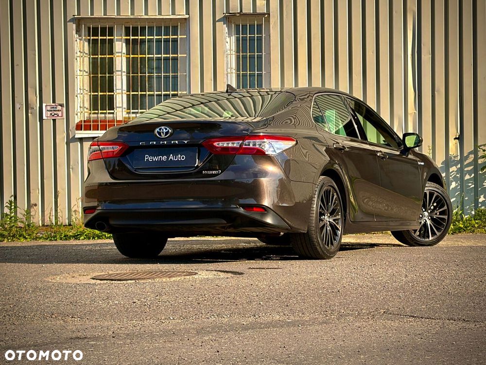 Toyota Camry 2.5 Hybrid Executive CVT - 6