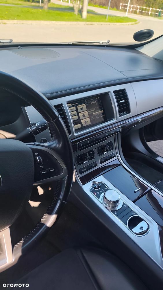 Jaguar XF 3.0 V6 S Premium Luxury - 16
