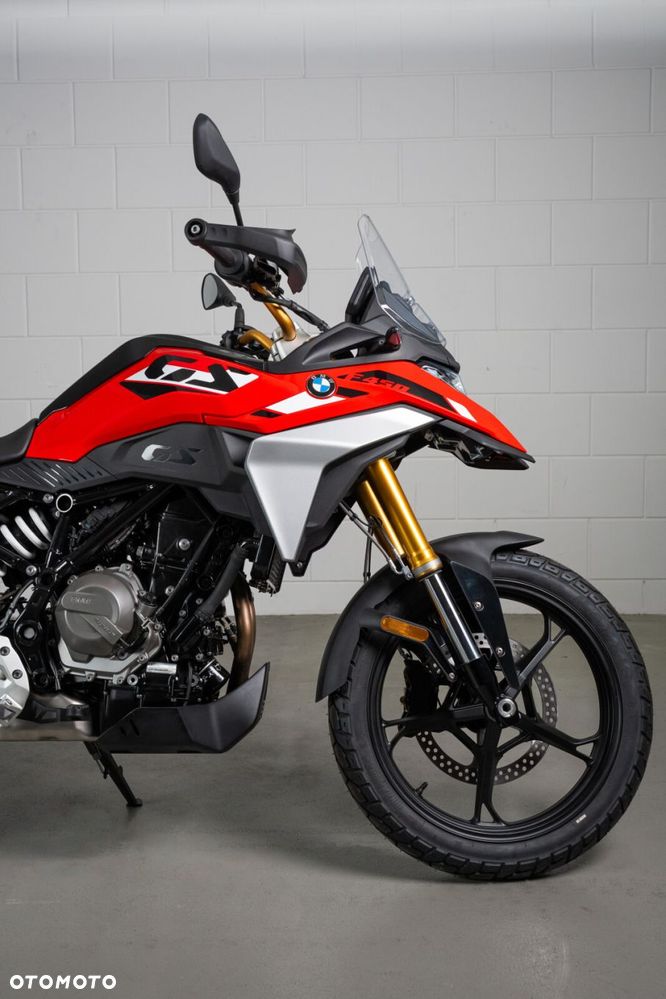 BMW F - 2