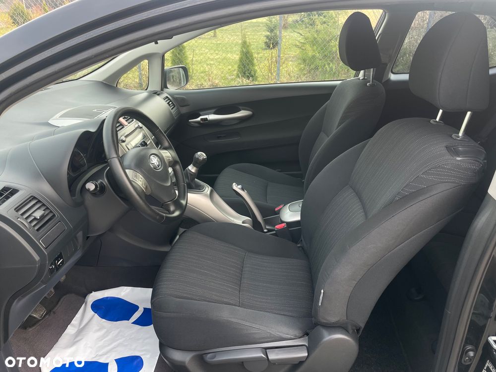 Toyota Auris 1.6 VVT-i Team - 6