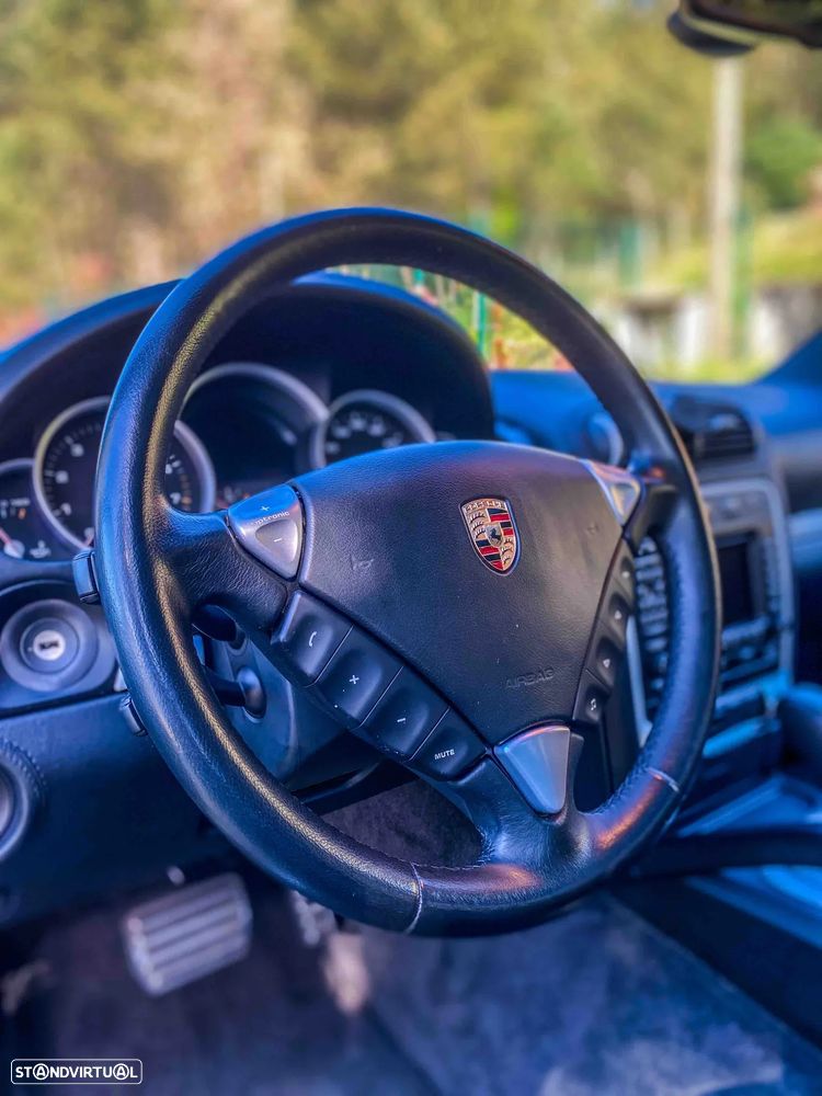 Porsche Cayenne Turbo - 7