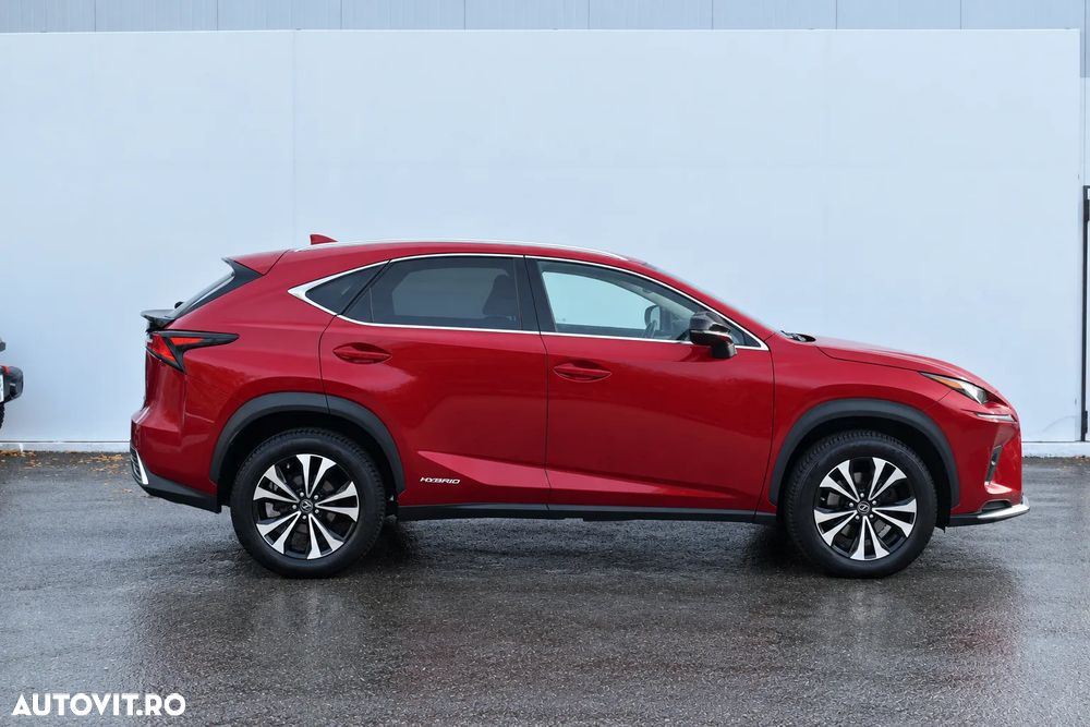 Lexus Seria NX 300h AWD Executive Plus - 28