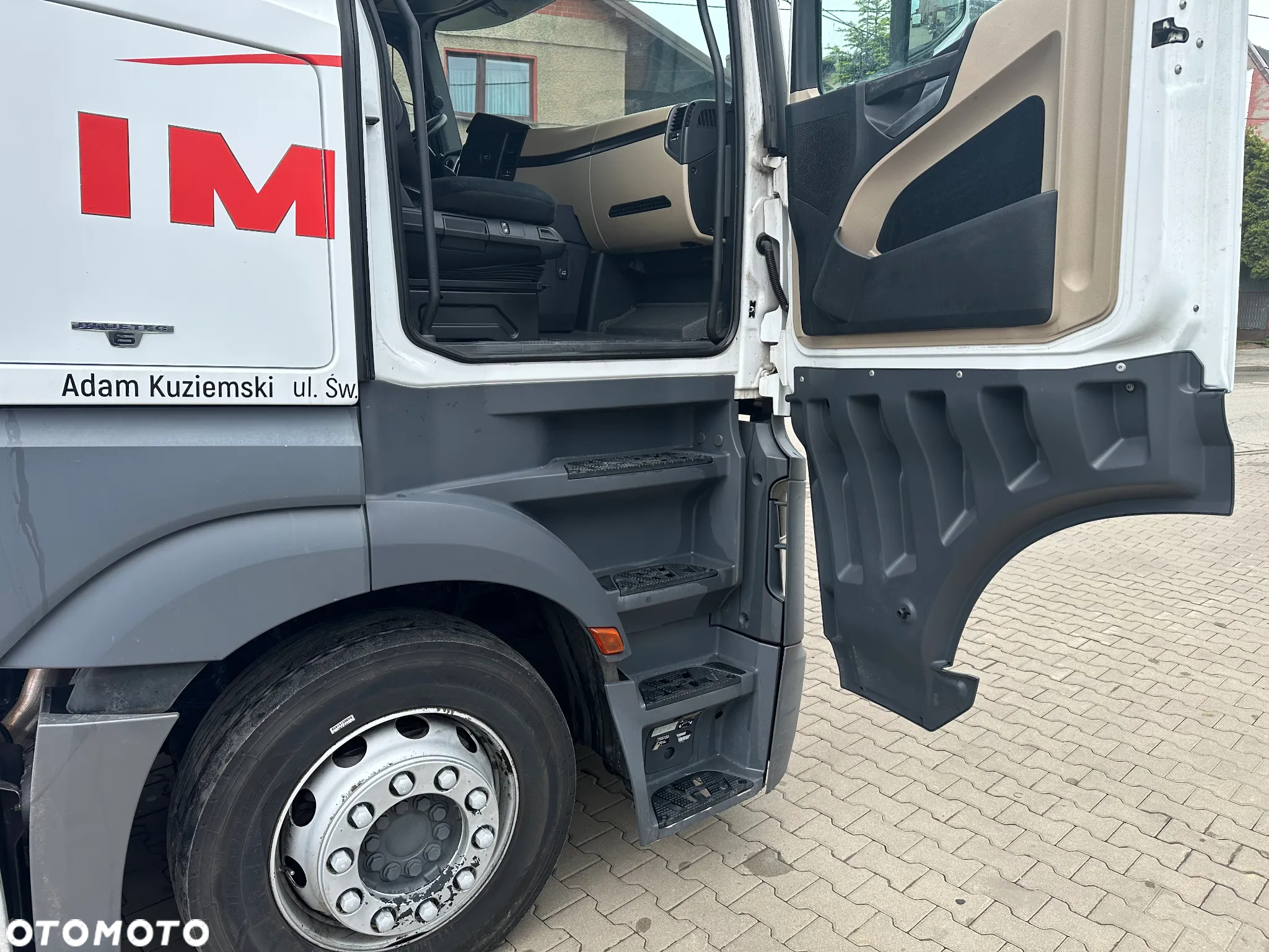 Mercedes-Benz ACTROS MP4 - 30