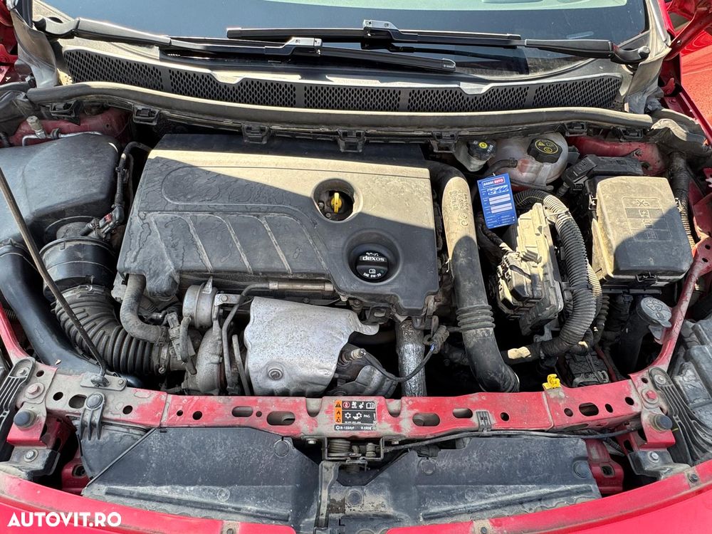 Opel Astra Turbo 1.6 ECOTEC Start/Stop Innovation - 11