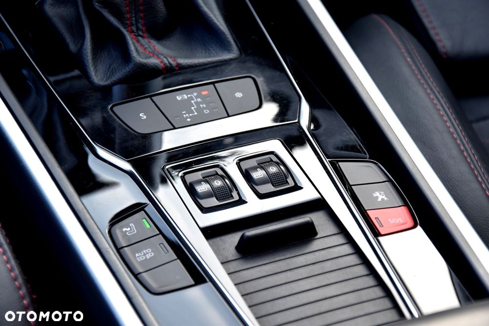 Peugeot 508 BlueHDi 180 EAT6 Stop&Start GT - 32