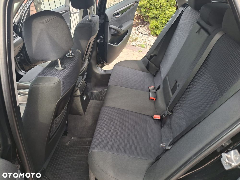 BMW X1 sDrive18i - 11