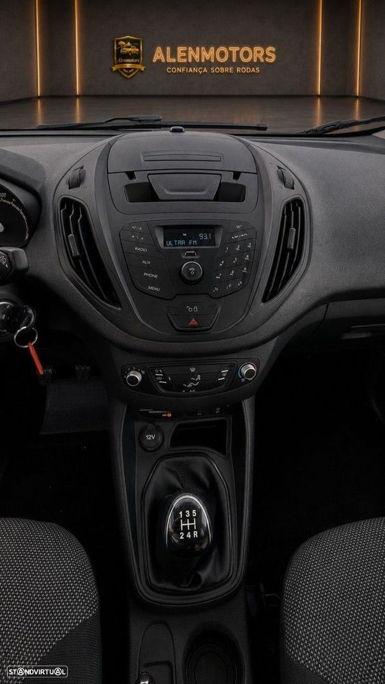 Ford Tourneo Courier 1.5 TDCi Titanium - 22
