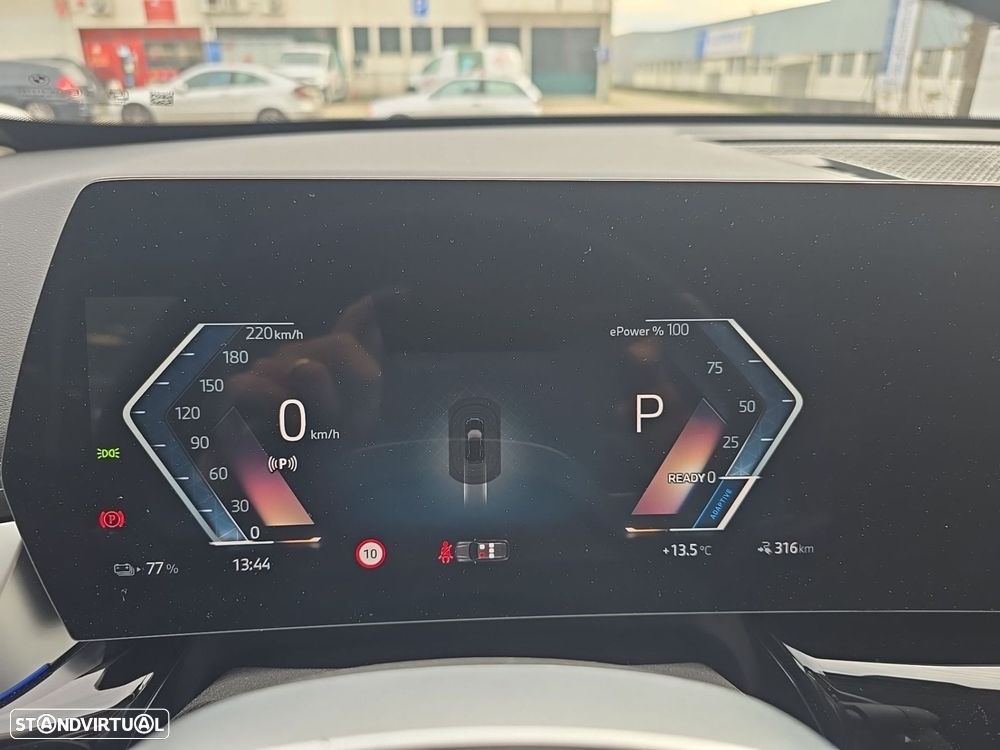 BMW iX1 eDrive20 xLine - 22