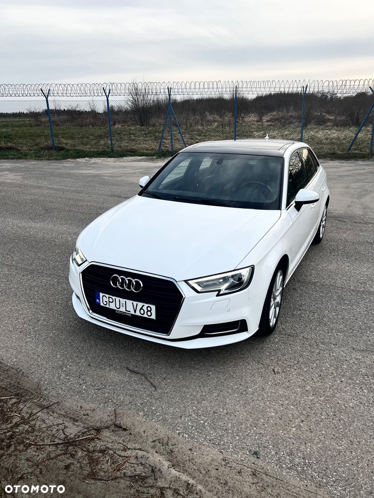 Audi A3 Sportback - 1