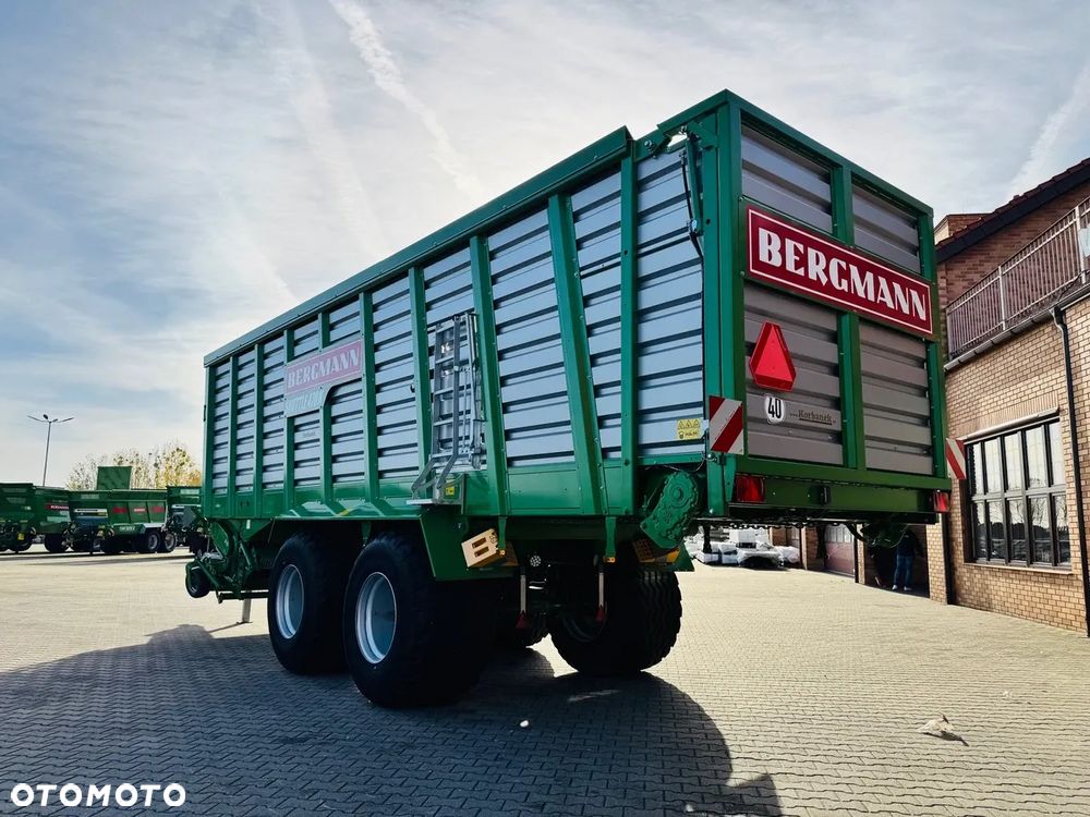 Bergmann Przyczepa samozbierająca Shuttle 470 K duża pojemność - 10
