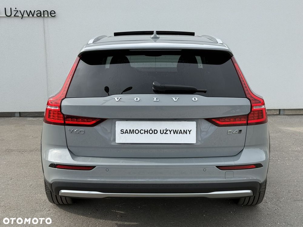 Volvo V60 Cross Country - 8