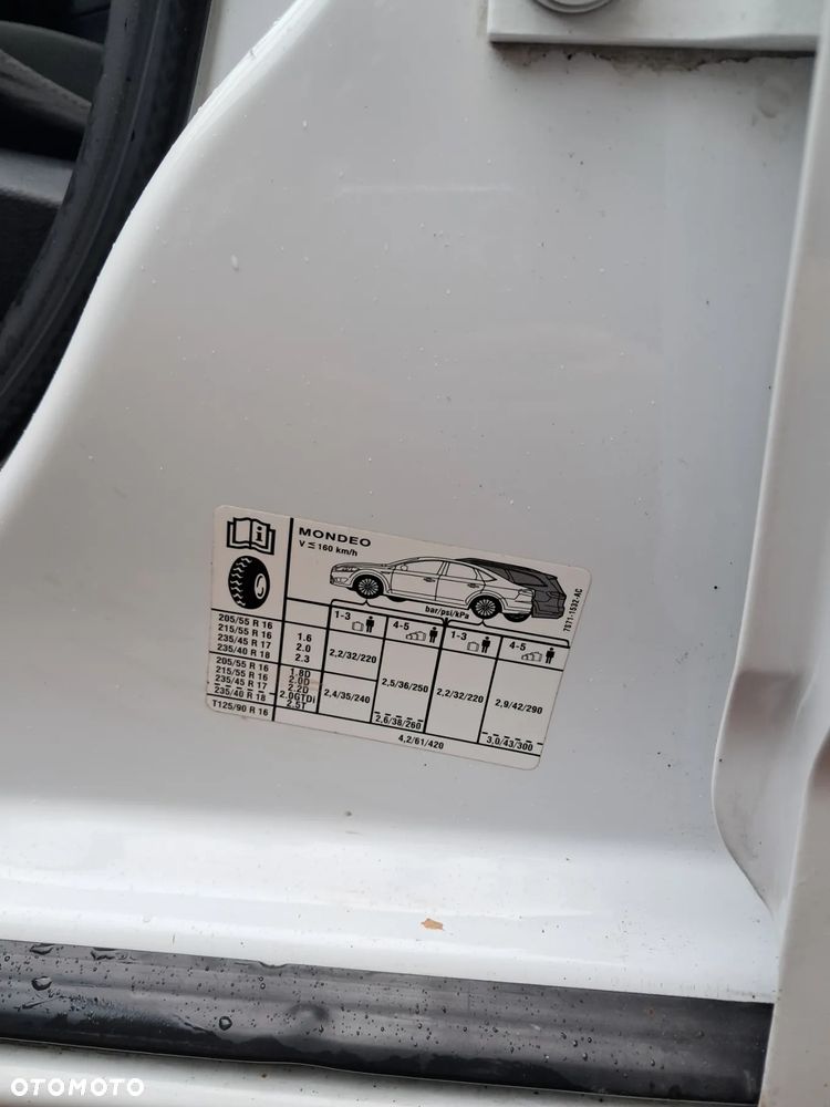 Ford Mondeo 2.0 Titanium - 20