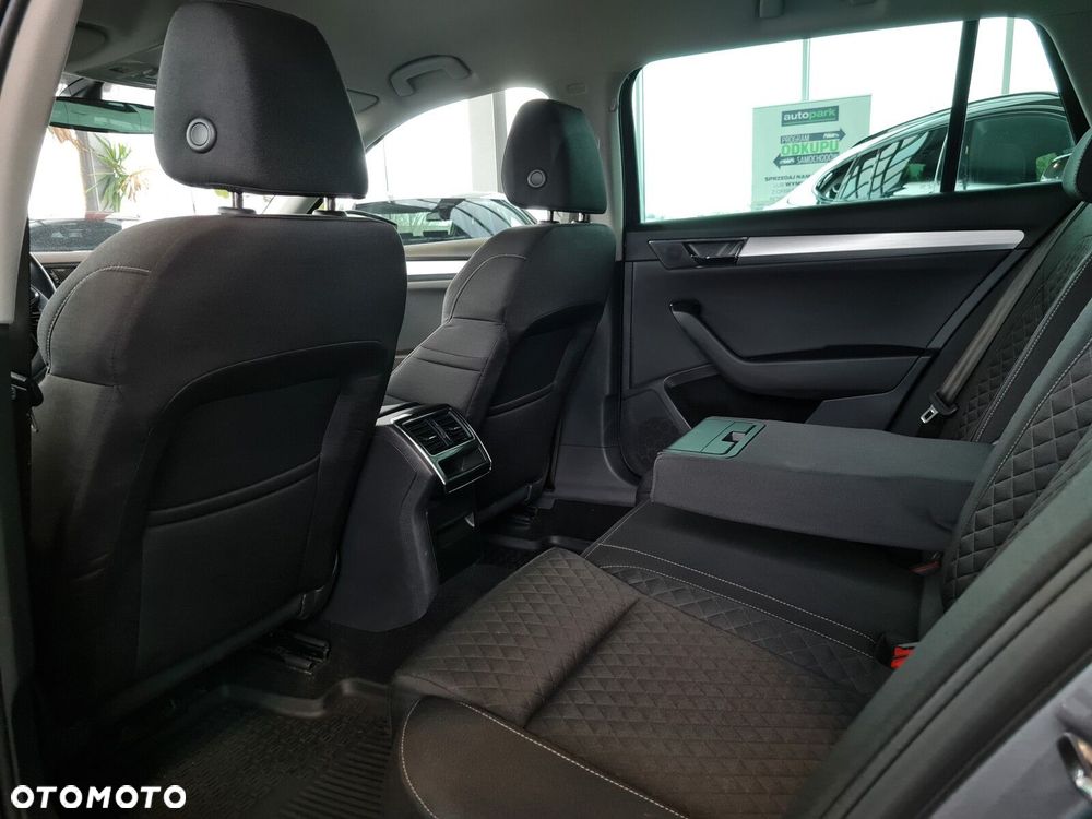 Skoda Superb 2.0 TDI SCR Ambition DSG - 15
