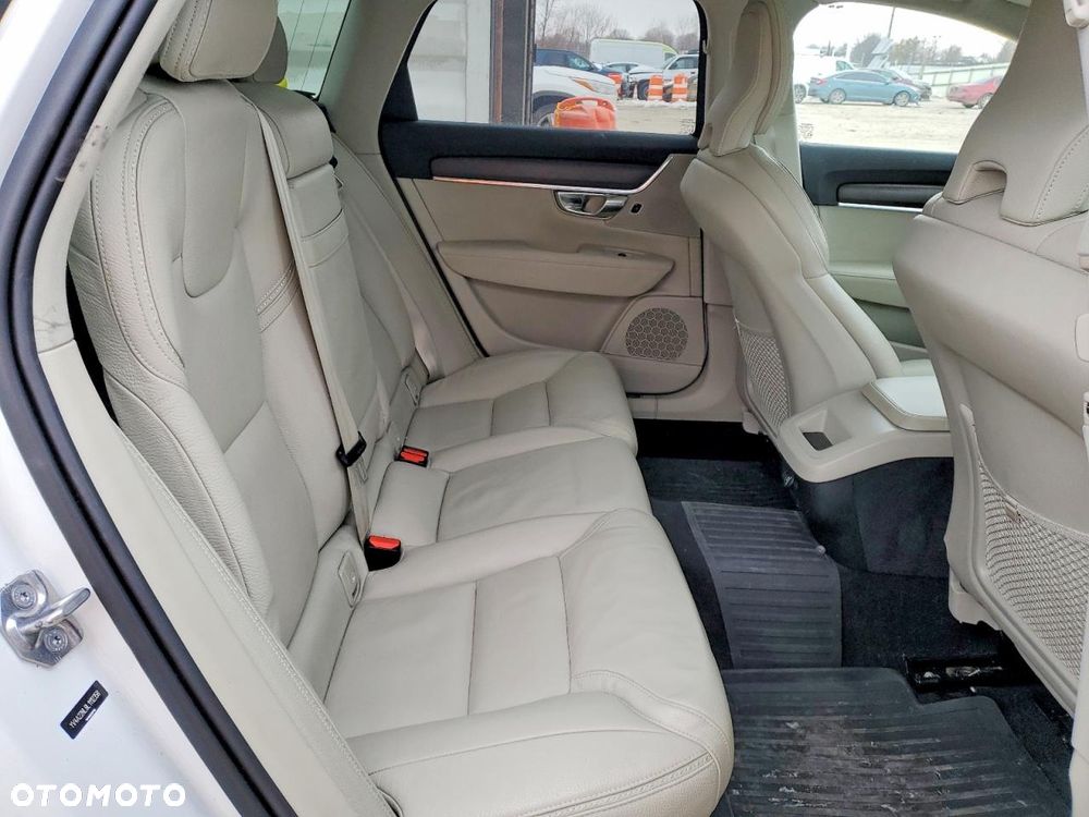 Volvo V90 - 8