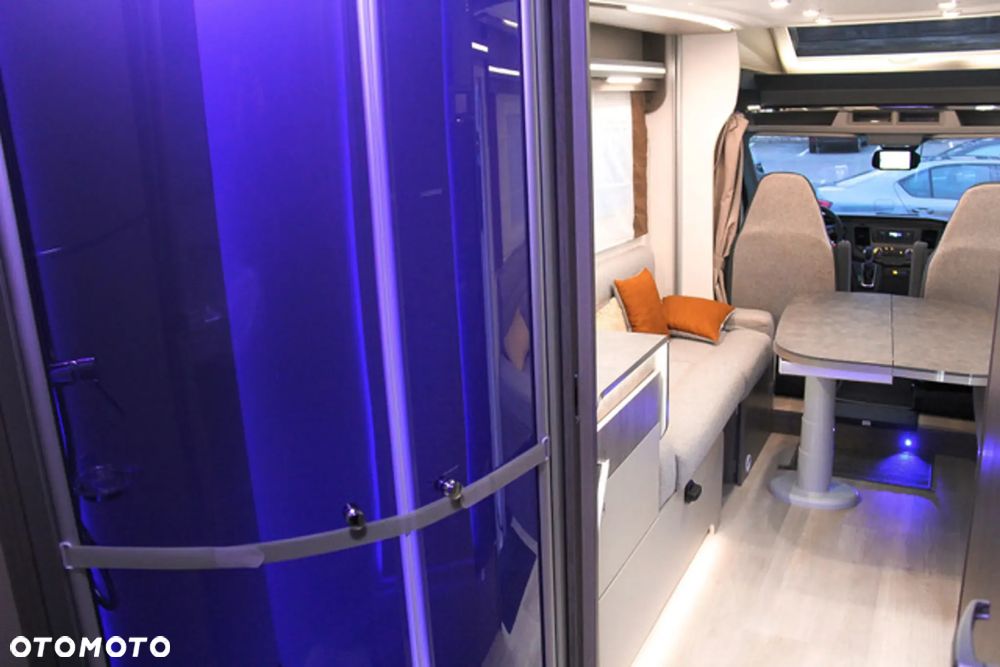 Ford Chausson 720 Titanium - 15