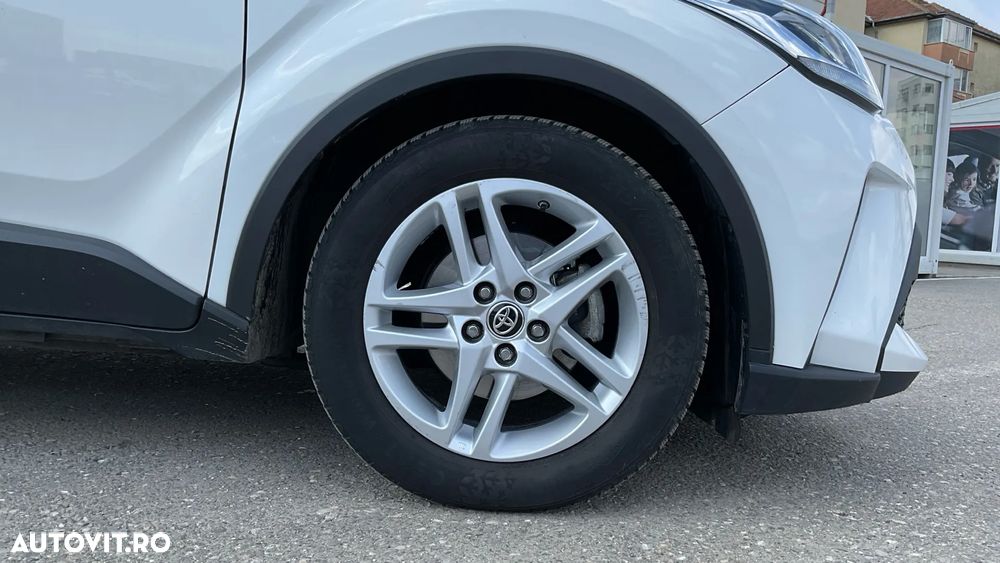 Toyota C-HR 1.8 HSD 122 CP 4x2 CVT Core - 11