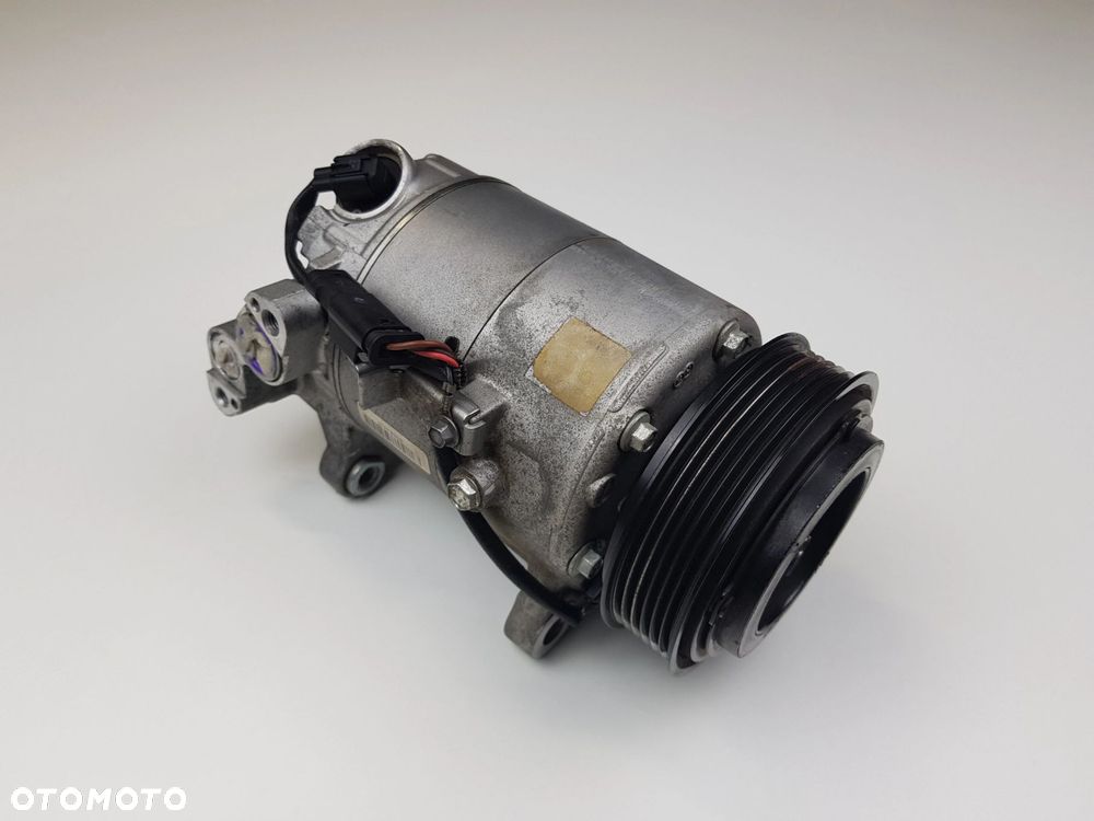 Kompresor Sprężarka klimatyzacji BMW F10 2.0d VPBLUH-19D786-AB - 2
