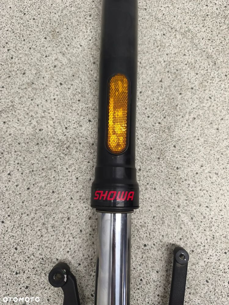 Laga prawa, amortyzator prawy, zawieszenie przód, przednie Triumph Trident 660 2022 - 4